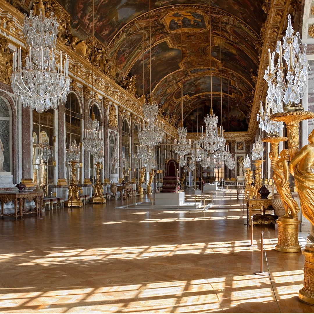 Paris-France Tour - Louis XIV and Napoleon. Their life and palaces -  Versailles and Malmaison